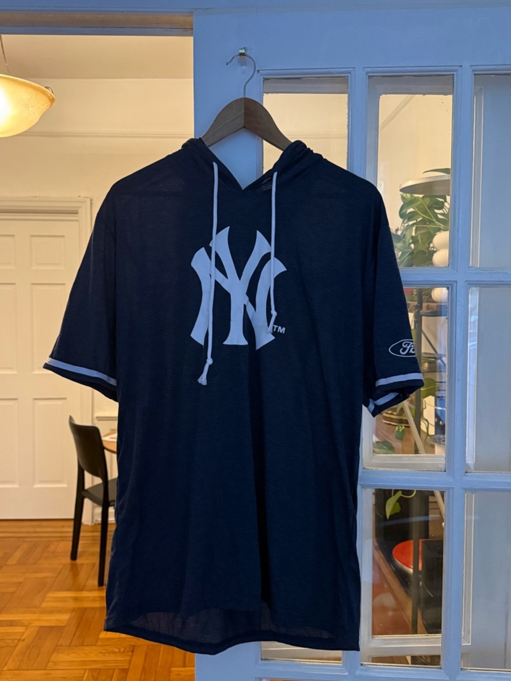Men’s Hooded Yankees Tee